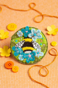 Hawthorn Handmade - Bumblebee Brooch Felt Craft Kit